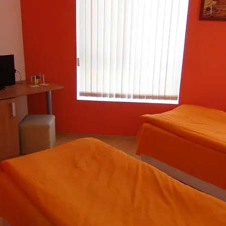семеен лъки Hotel *