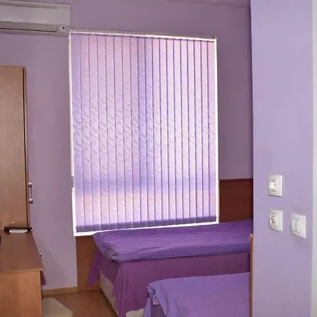 Семеен Хотел Лъки Hotel Byala Slatina