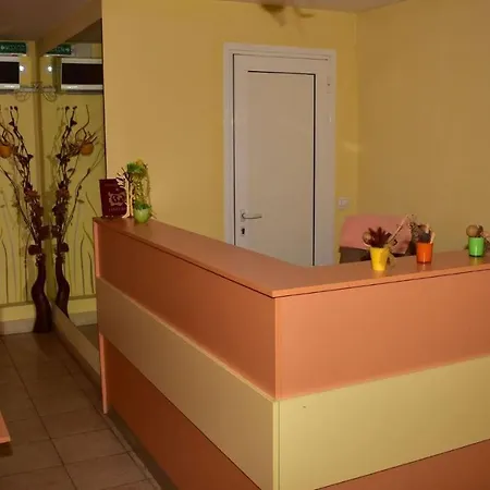 Семеен Хотел Лъки Byala Slatina